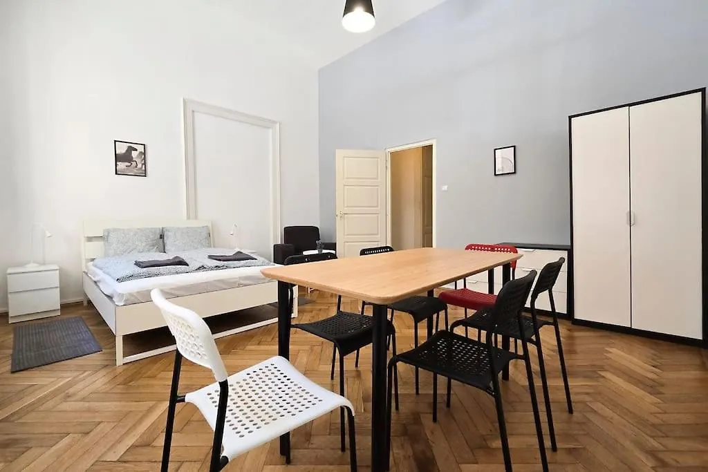 Seventh Sense Apartment Budapest